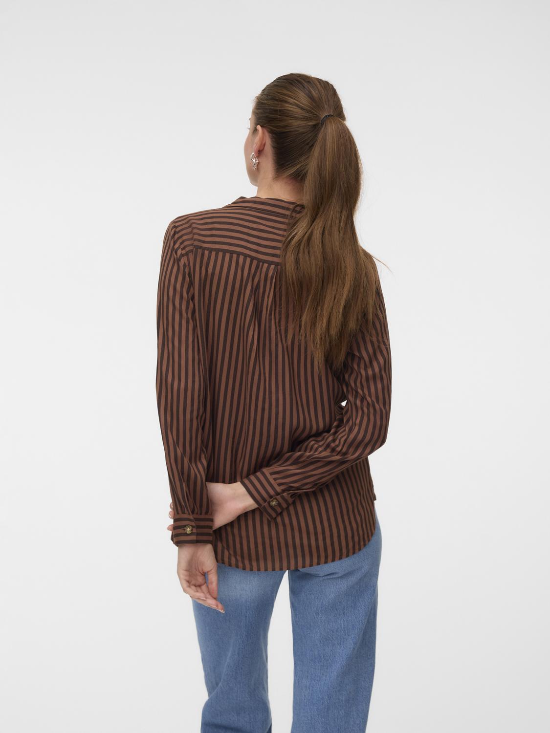 model_shot-back